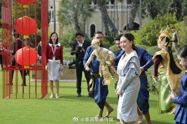 她的吸引力